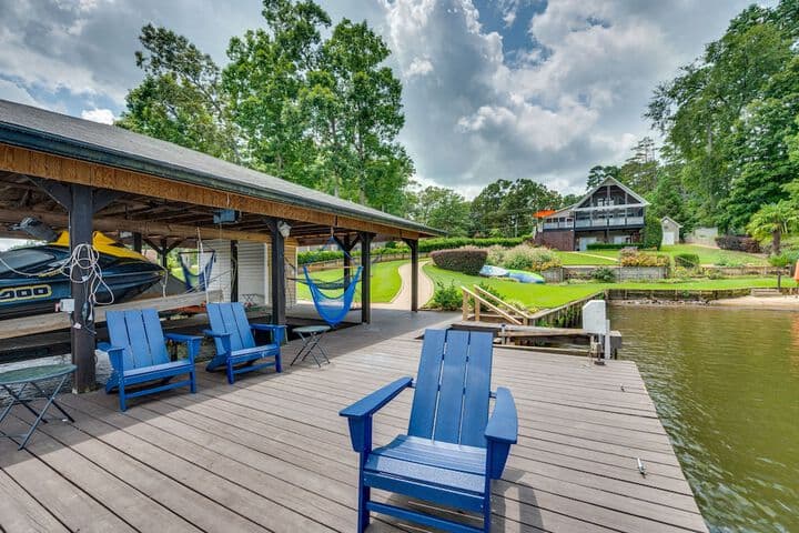 Explore Beaverdam