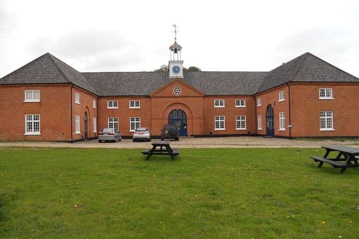 Explore Ilketshall St Lawrence