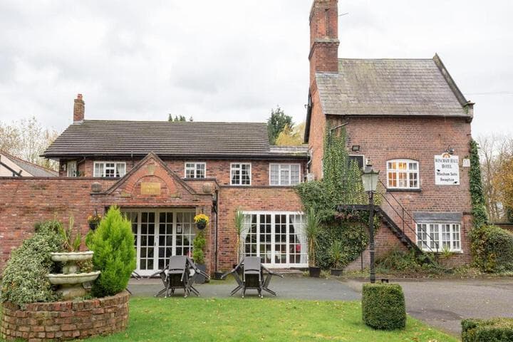 Explore Cuddington