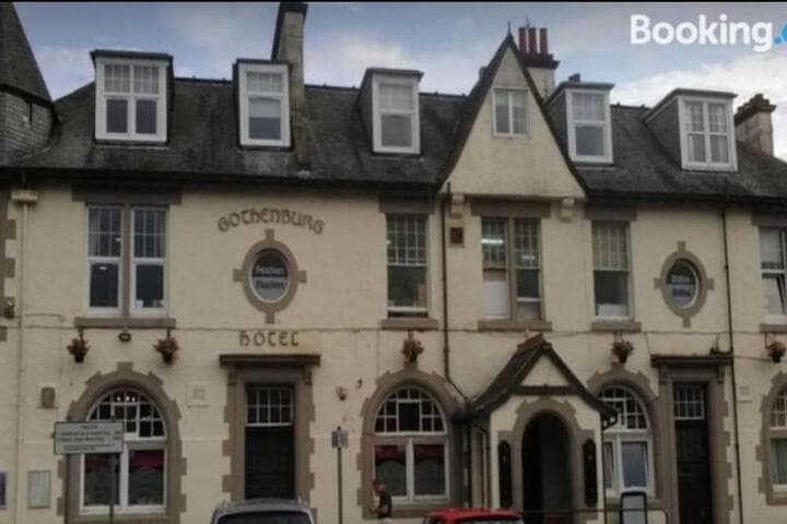 Explore Crossford