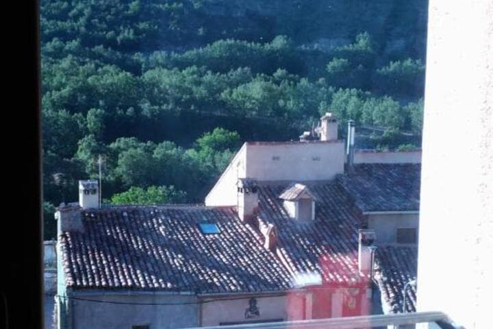 Explore Valdecabras