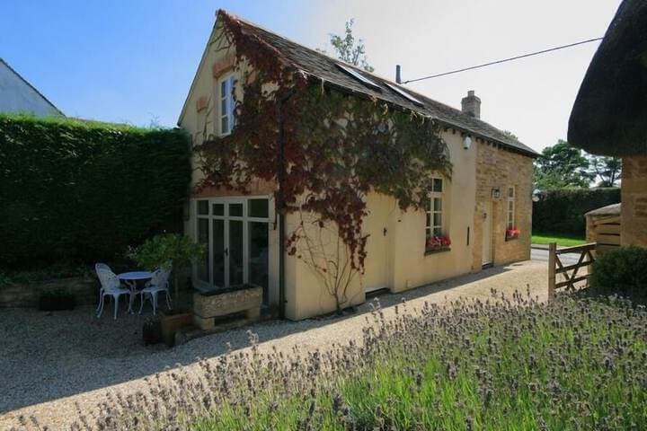 Explore Shipton Under Wychwood