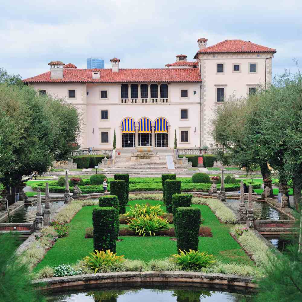 Miami's Top Tourist Attractions - Vizcaya Museum and Gardens