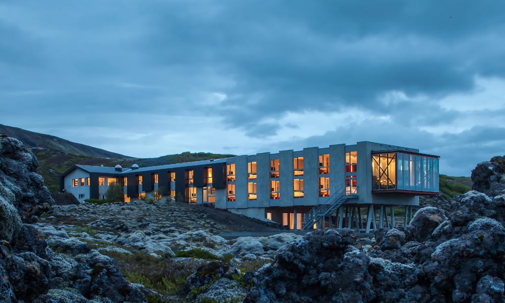 luxury vacation rentals near Reykjavik