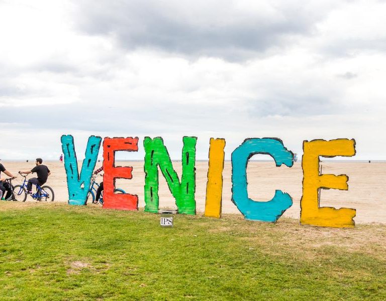 What Are the Best Things to Do in Venice Beach California?