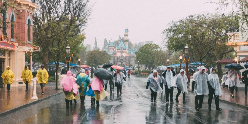 Rain forecast for Disneyland Paris, with cloudy skies and potential showers.